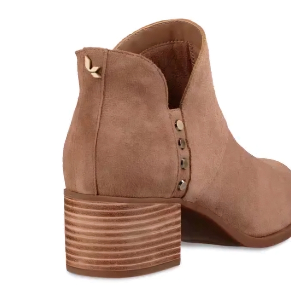 Koolaburra By UGG Women's Beige Boots new - Picture 9 of 10